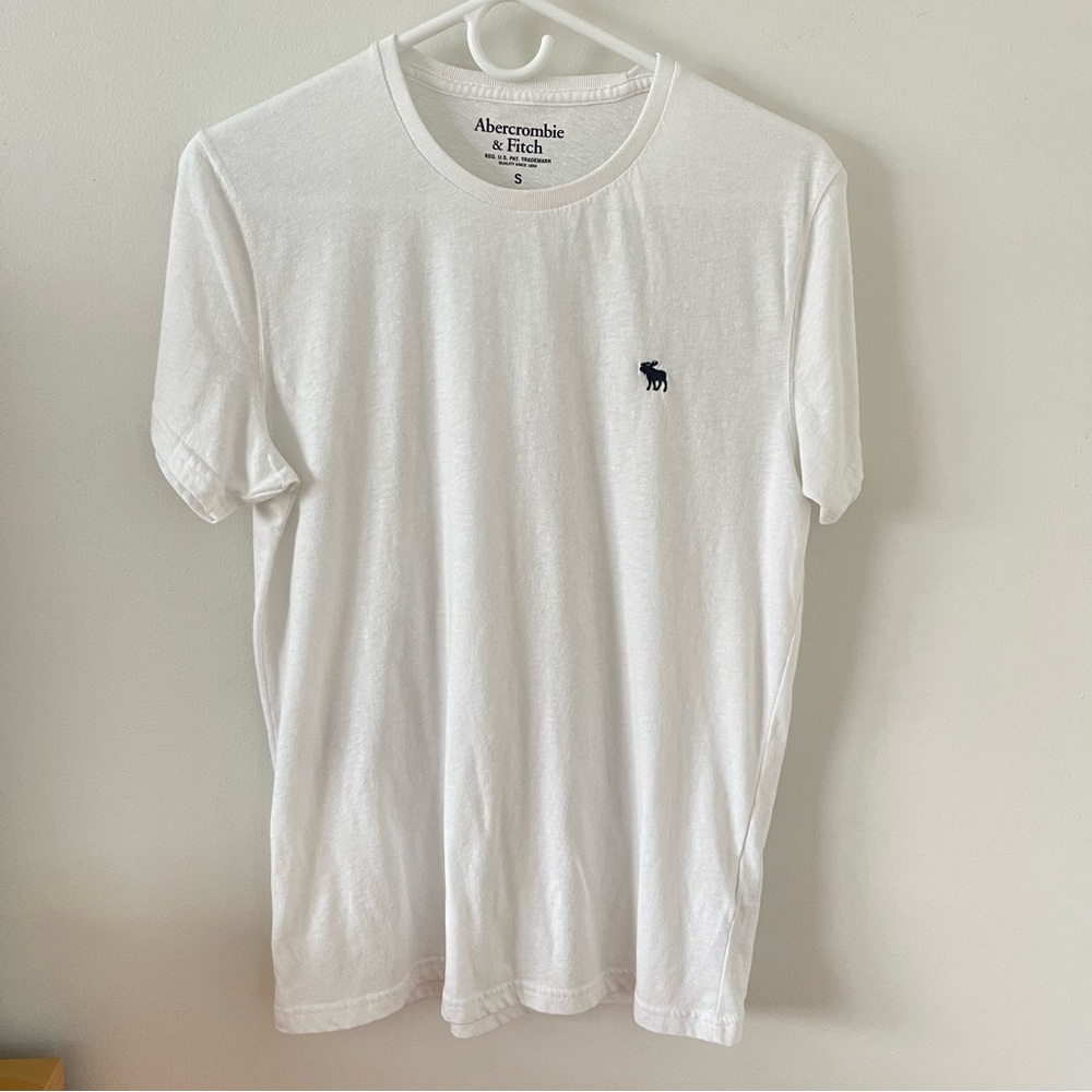 Abercrombie and Fitch mens tee size small